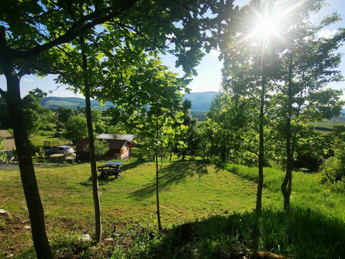 Cottage La Sierra With Jacuzzi Korenica Kültér fotó