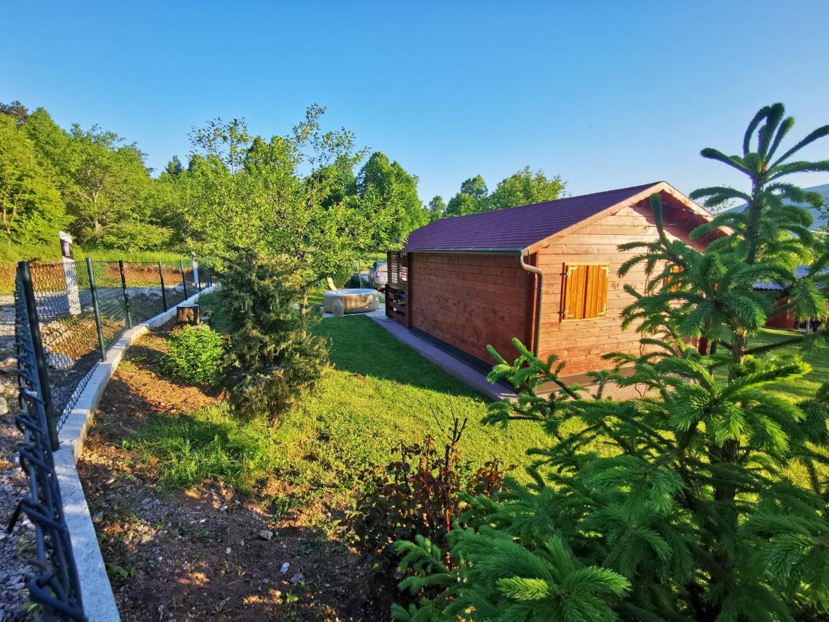 Cottage La Sierra With Jacuzzi Korenica Kültér fotó