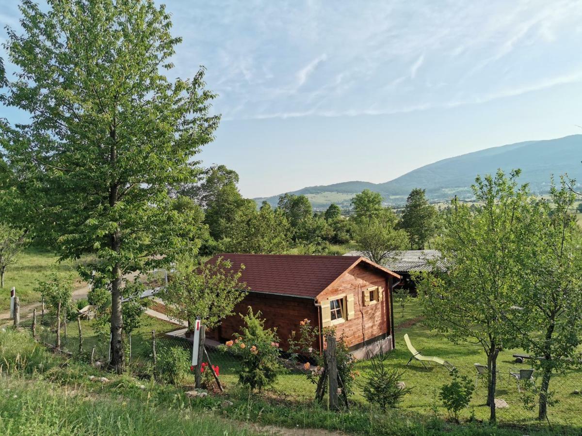 Cottage La Sierra With Jacuzzi Korenica Kültér fotó